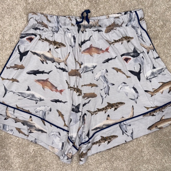 Posh Peanut Women's Maverick Luxe Pajama Short Set, Medium, EUC - Picture 10 of 14